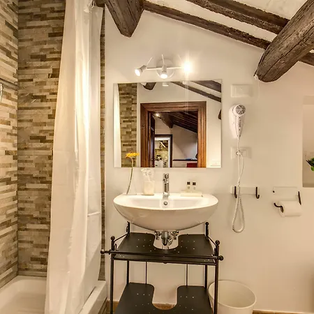 Piccolo Trevi Gæstehus 3*