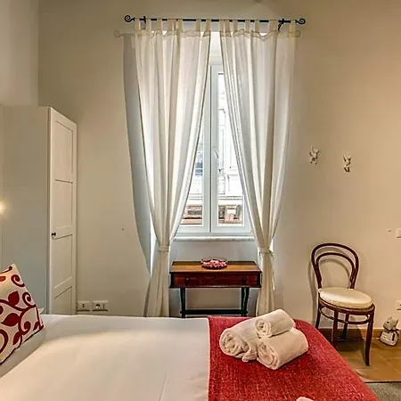 Piccolo Trevi 4*