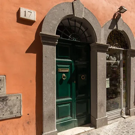 Piccolo Trevi Konukevi