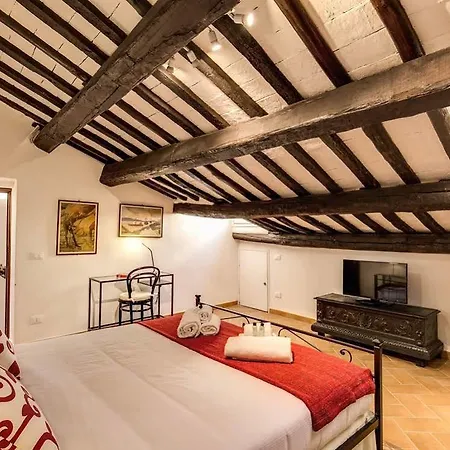 Piccolo Trevi Konukevi 4*